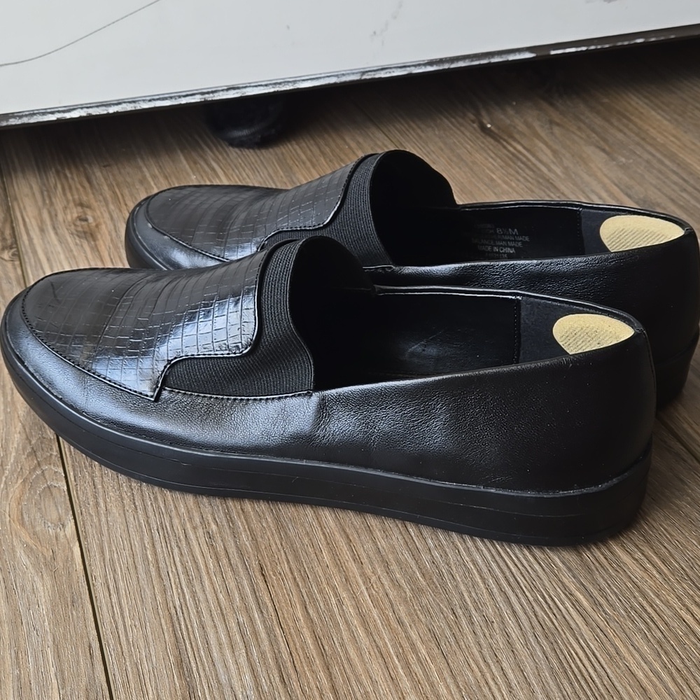 H by Halston Black Leather Croc Embossed Slip on Ryleigh Loafer